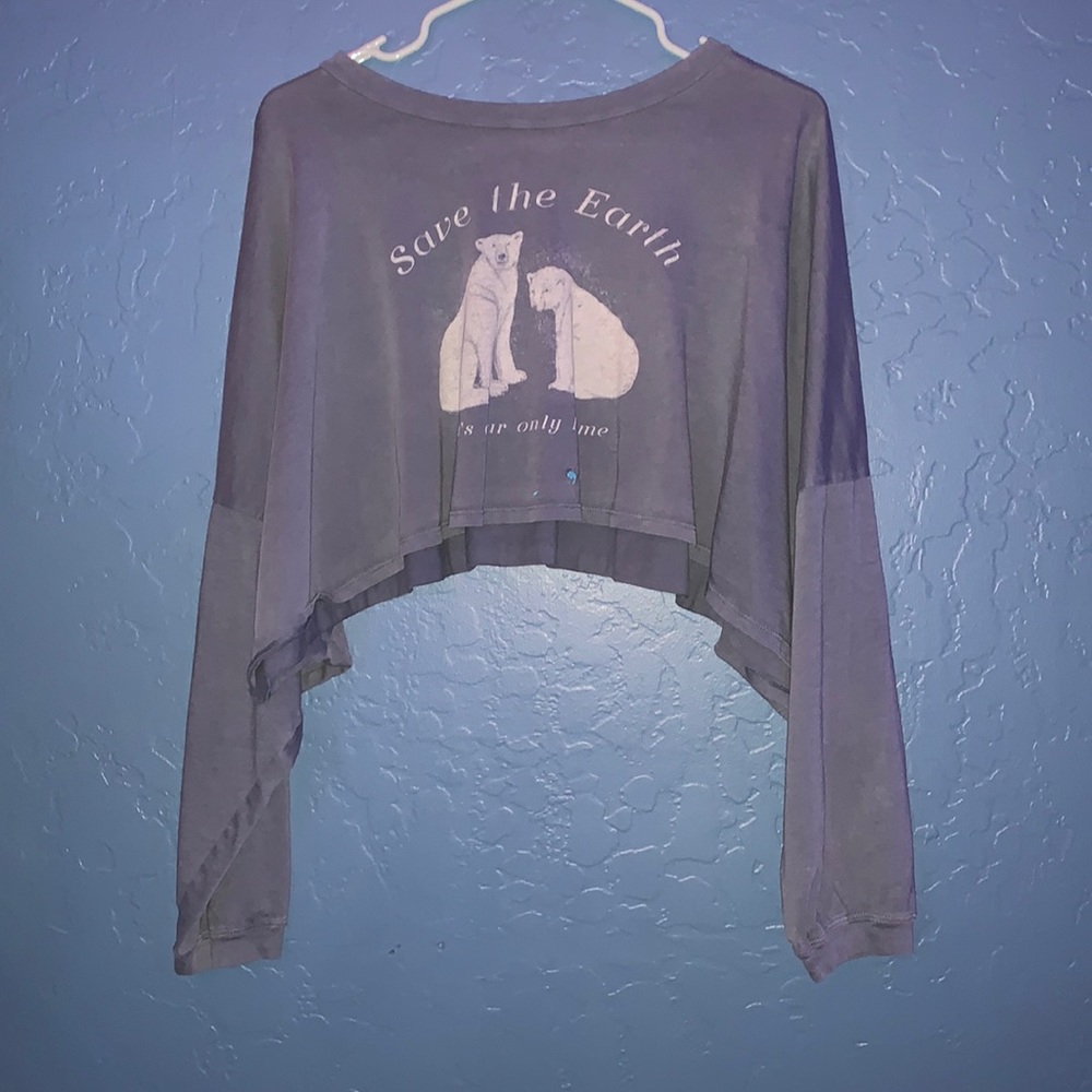 American Eagle cropped save the earth long sleeve